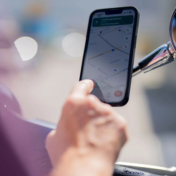 SP Connect Support de téléphone Mirror Mount Pro SPC+ pour scooter / moto - Fixation sur rétroviseur - Noir