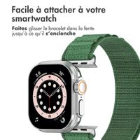 Accezz Bracelet en nylon Alpine Apple Watch | 44/45/46/49 mm - Olive Green