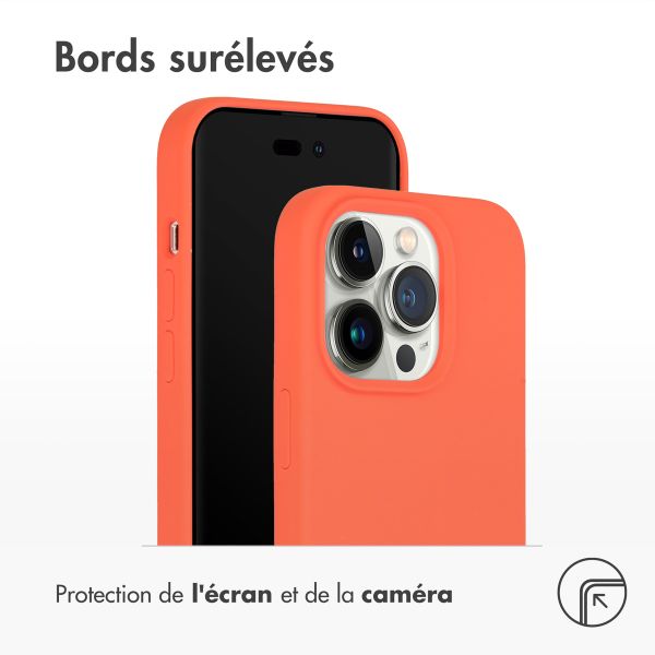 Accezz Coque Liquid Silicone avec MagSafe Apple iPhone 14 Pro - Nectarine