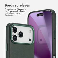 Accezz Coque arrière en cuir avec MagSafe Apple iPhone 17 Pro Max - Cedar Green