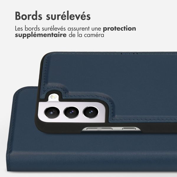 Accezz Premium Leather 2 in 1 Wallet Bookcase Samsung Galaxy S22 - Bleu foncé