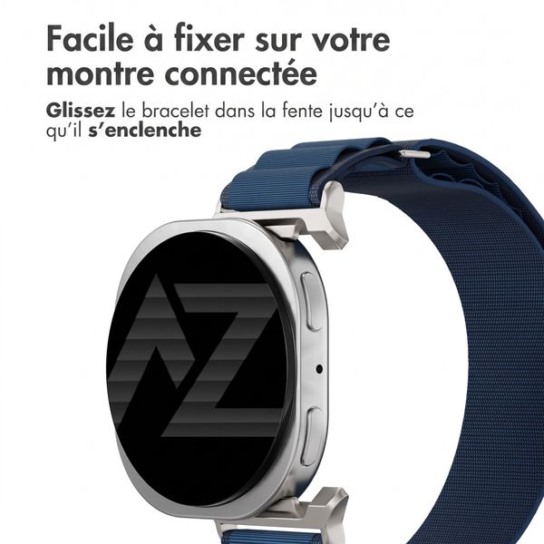 Accezz Bracelet en nylon Alpine Samsung Galaxy Watch 9 (40/44mm) / Watch 8 (40/44mm) / Classic (46mm) - Dark Blue