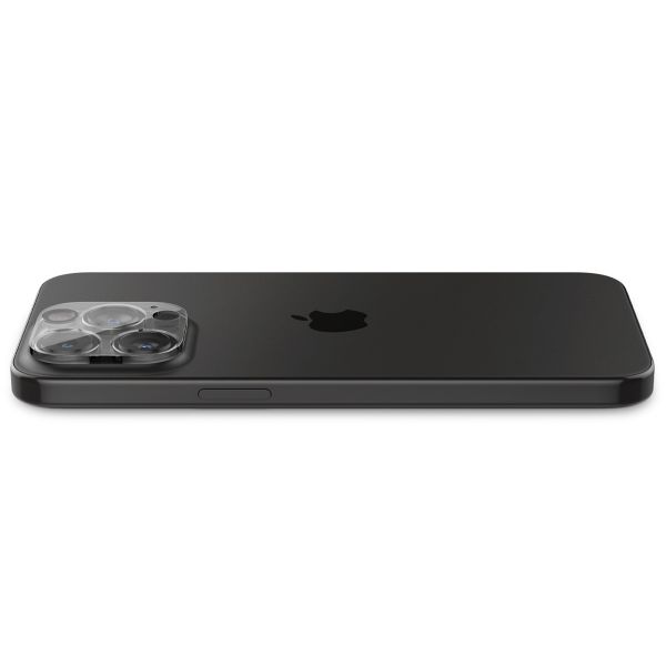 Spigen Optik Lens Protector - Protection complète de la caméra (lot de 2) Apple iPhone 16 Pro / 16 Pro Max / 15 Pro / 15 Pro Max / 14 Pro / 14 Pro Max - Crystal Clear