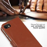 Selencia Étui portefeuille en cuir véritable Apple iPhone SE (2022 / 2020) / 8 / 7 / 6(s) - Marron clair