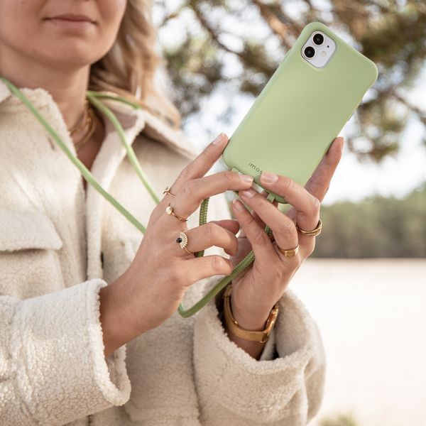 imoshion Coque de couleur avec cordon amovible Apple iPhone 12 (Pro) - Vert
