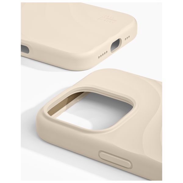 iDeal of Sweden Coque Soft Swirl Silicone MagSafe Apple iPhone 16 Pro Max - Cloud Dancer