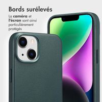 Accezz Étui de télephone portefeuille en cuir 2-en-1 avec MagSafe Apple iPhone 14 - Cedar Green