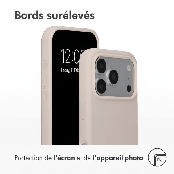 Accezz Coque Liquid Silicone avec MagSafe Apple iPhone 18 Pro / 17 Pro - Stone