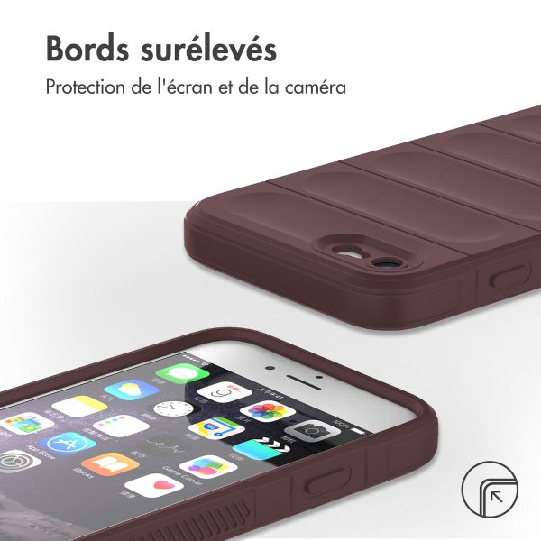 imoshion EasyGrip Backcover Apple iPhone SE (2022 / 2020) / 8 / 7 - Aubergine
