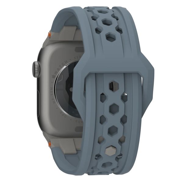 UAG Bracelet Monarch en silicone Apple Watch | 44/45/46/49 mm - Cloud Blue/Titanium