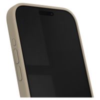 iDeal of Sweden Coque en silicone avec MagSafe Apple iPhone 15 Pro Max - Beige