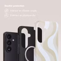 Selencia Coque arrière Vivid avec MagSafe Samsung Galaxy S26 - Desert Waves Beige