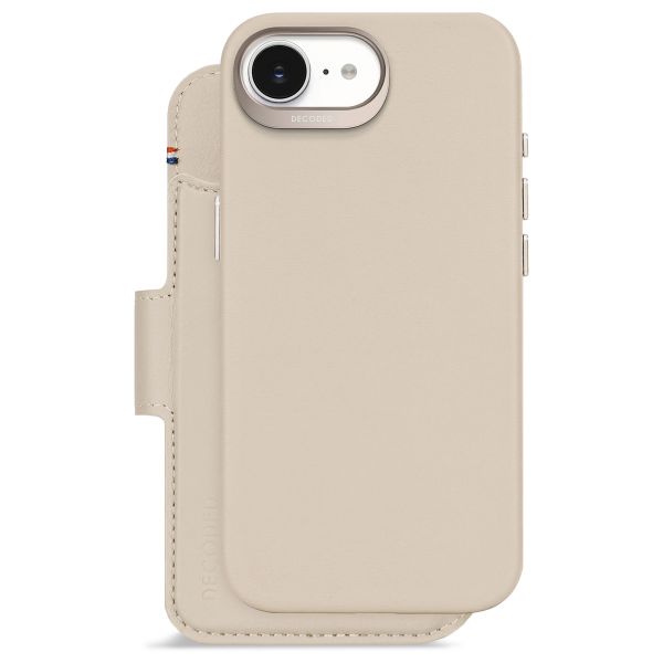 Decoded Portefeuille détachable 2 en 1 en cuir MagSafe Apple iPhone 17e / 16e - Clay
