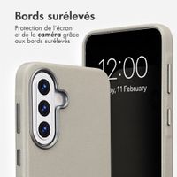 Accezz Coque arrière en cuir avec MagSafe Samsung Galaxy A57 (5G) - Light Grey