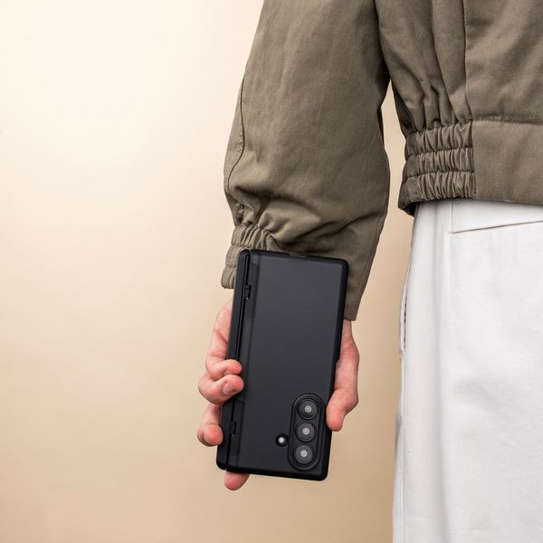 imoshion Color Guard avec support Samsung Galaxy Z Fold 8 Ultra - Noir