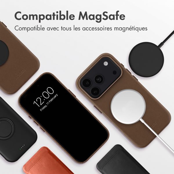 Accezz Coque arrière en cuir avec MagSafe Apple iPhone 18 Pro Max / 17 Pro Max - Marron café