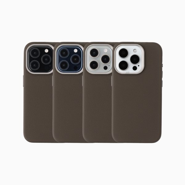 Accezz Coque arrière Mesh avec MagSafe Apple iPhone 15 Pro - Marron