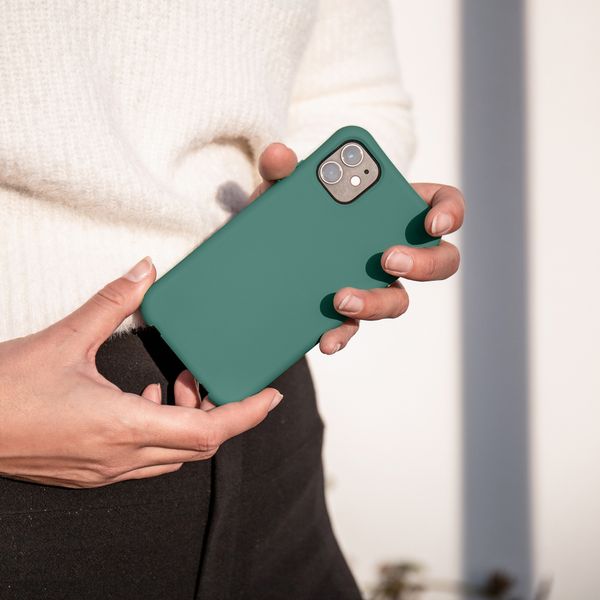 imoshion Coque arrière Color avec cordon amovible et MagSafe Apple iPhone 16 Pro Max - Vert foncé