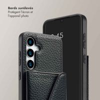Selencia Coque de télephone Sera avec cordon et porte-cartes enveloppe Samsung Galaxy S25 / S24 - Noir