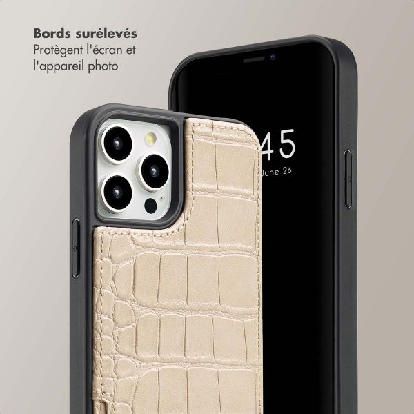 Selencia Coque de télephone Nova Croco avec cordon et porte-cartes Apple iPhone 12 (Pro) - Beige
