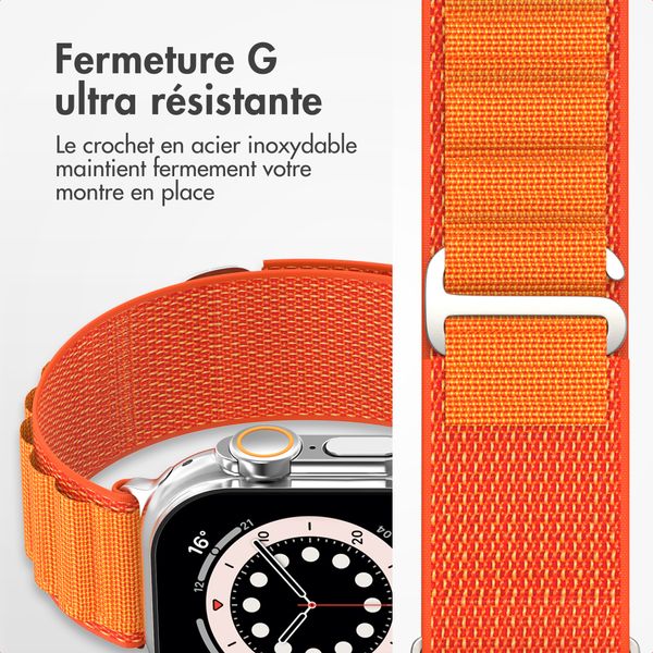 Accezz Bracelet en nylon Alpine Apple Watch | 44/45/46/49 mm - Orange