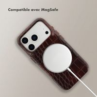 Selencia Coque arrière Croco avec MagSafe Apple iPhone 17 Pro - Choco Brown