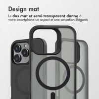 Accezz Coque Givrée Robuste avec MagSafe Apple iPhone 16 Pro - Noir