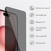 Accezz Protection d'écran en verre trempé avec filtre de confidentialité + Applicateur Apple iPhone 16 / 15