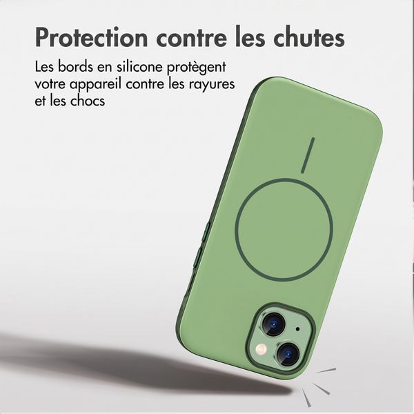 imoshion Coque arrière Color avec Thin MagSafe Ring Apple iPhone 15 - Vert foncé