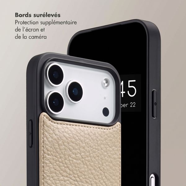 Selencia Coque de télephone Nova avec cordon et porte-cartes Apple iPhone 18 Pro Max / 17 Pro Max - Beige