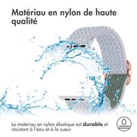 imoshion Bracelet en nylon élastique Apple Watch | 44/45/46/49 mm - Gris clair
