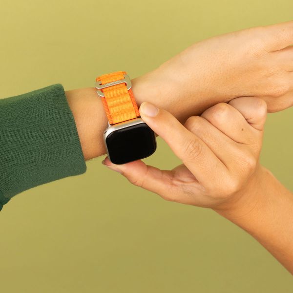 imoshion Bracelet en nylon Alpine Apple Watch | 38/40/41/42 mm - Orange