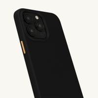 Selencia Coque arrière Rivièra avec MagSafe avec crochets amovibles Apple iPhone 15 Pro Max - Velvet Black