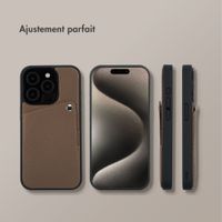 Selencia Coque Riva avec porte-cartes Apple iPhone 15 Pro - Mocha Brown