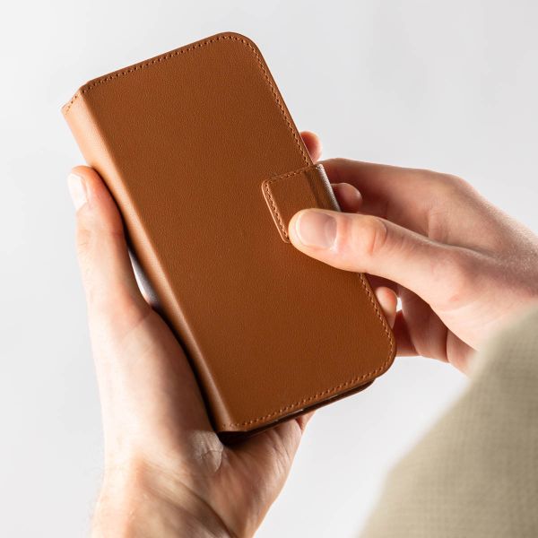 Accezz Étui de télephone portefeuille en cuir 2-en-1 avec MagSafe Apple iPhone 17e / 16e - Sienna Brown