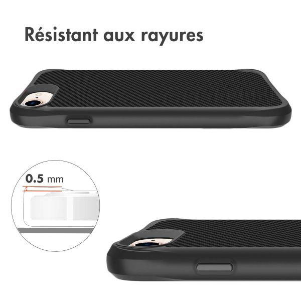 imoshion Rugged Hybrid Carbon Case Apple iPhone SE (2022 / 2020) / 8 / 7 - Noir