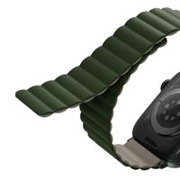 Uniq Bracelet Revix réversible Apple Watch | 44/45/46/49 mm - Pine (Green/Taupe)