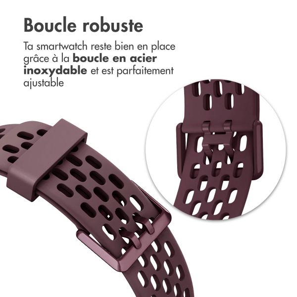 imoshion Bracelet sport en silicone avec boucle Fitbit Charge 5 / 6 - Rouge foncé
