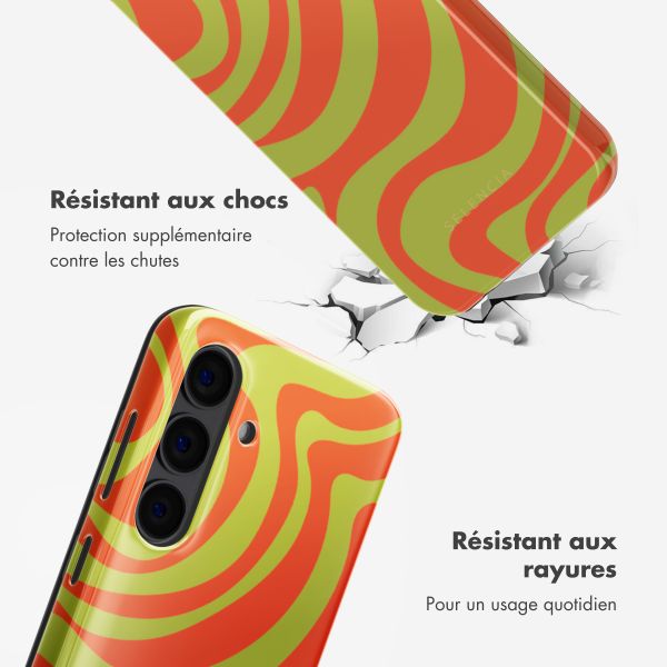Selencia Coque arrière Vivid Samsung Galaxy S24 - Wavy Swirl Orange Fern