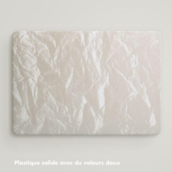 Selencia Coque en velours Apple MacBook Pro 16 pouces (2021 / 2023 M3 / 2024 M4 / 2026 M5) - Beige