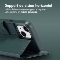 Accezz Étui de télephone portefeuille en cuir 2-en-1 avec MagSafe Apple iPhone 14 - Cedar Green