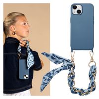 Selencia Coque avec dragonne de luxe Apple iPhone 15 - Bleu