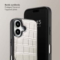 Selencia Coque de télephone Nova Croco avec cordon et porte-cartes Apple iPhone 16 - Argent
