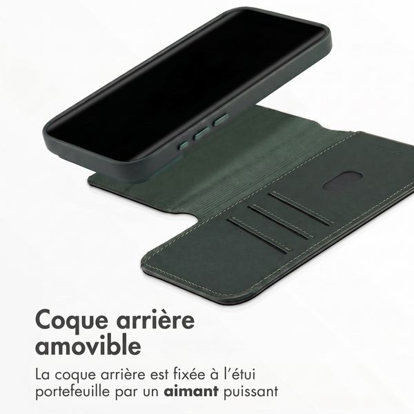 Accezz Étui de télephone portefeuille en cuir 2-en-1 avec MagSafe Apple iPhone 18 Pro Max / 17 Pro Max - Cedar Green