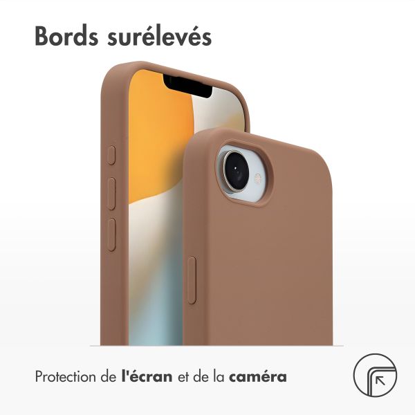 Accezz Coque Liquid Silicone avec MagSafe Apple iPhone 17e / 16e - Marron clair