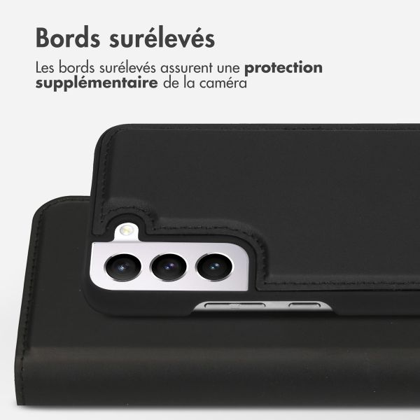 Accezz Premium Leather 2 in 1 Wallet Bookcase Samsung Galaxy S22 - Noir