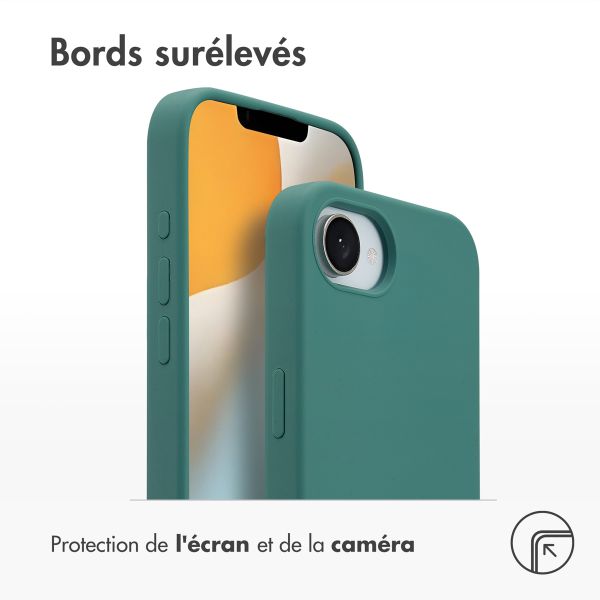 Accezz Coque Liquid Silicone avec MagSafe Apple iPhone 17e / 16e - Vert foncé