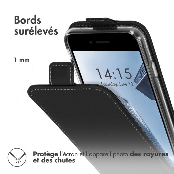 Accezz Étui à rabat Apple iPhone SE (2022 / 2020) / 8 / 7 - Noir