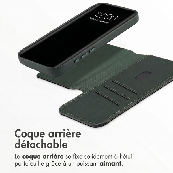 Accezz Étui de télephone portefeuille en cuir 2-en-1 avec MagSafe Apple iPhone 18 Pro Max / 17 Pro Max - Cedar Green