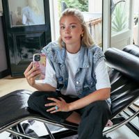 Selencia Coque arrière Vivid Apple iPhone 11 - Marble Pink
